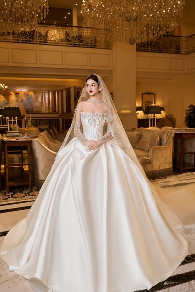 thuê vây cưới cao cấp ở Hà Nội