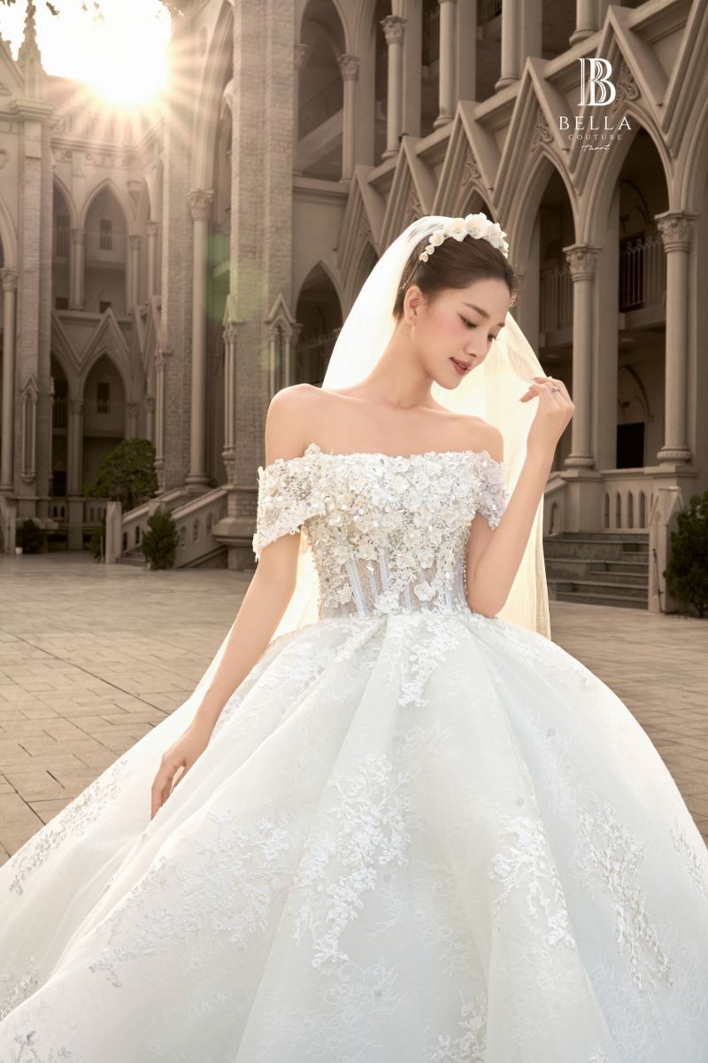 Váy Cưới Trễ Vai Đẹp Ngọt Ngào & Quyến Rũ Cho Cô Dâu Mơ Mộng