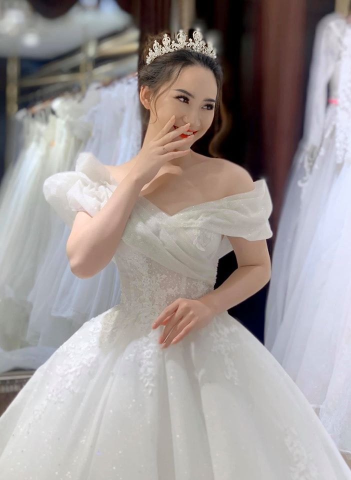Xu hướng váy cưới 2022 Váy giống Son Ye Jin hot mọi mặt trận