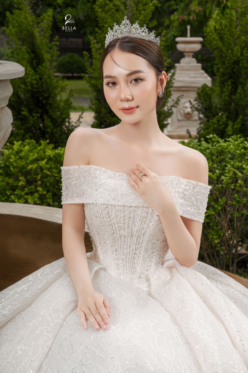 váy cưới trễ vai đẹp